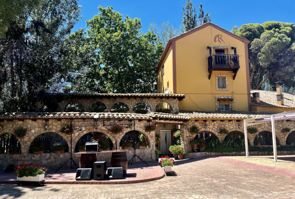 Finca Restaurante e Regazo Luna Zaraoza