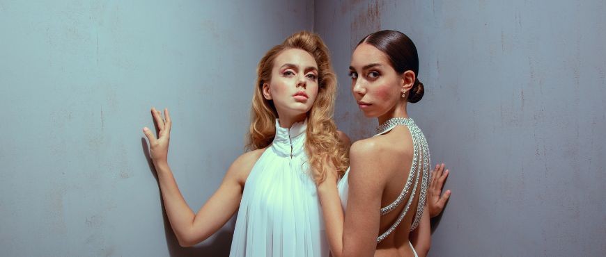 Tendencia en maquillaje y peinados para novias 2024